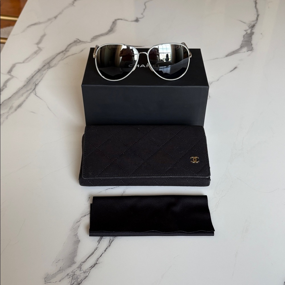 CHANEL Silver Gray Aviator Sunglasses with Black Quilted Case
